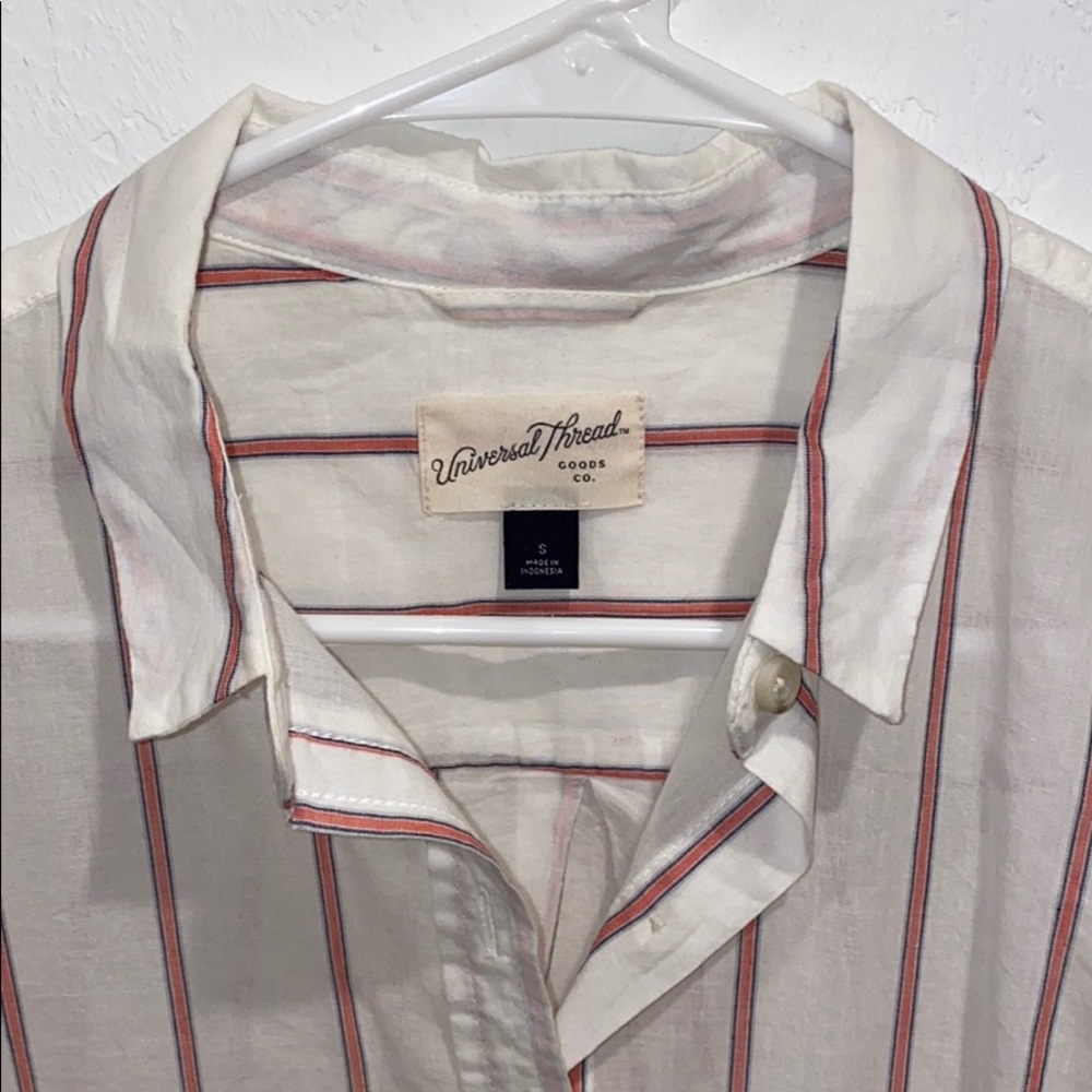 Universal Thread Button Up - Picture 3 of 3